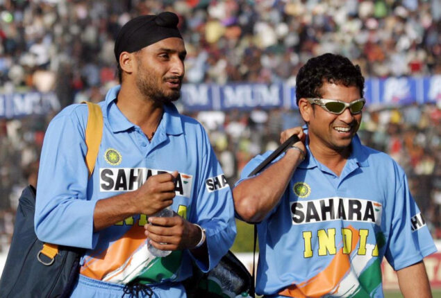 Harbhajan Singh consulted Sachin Tendulkar before becoming politician