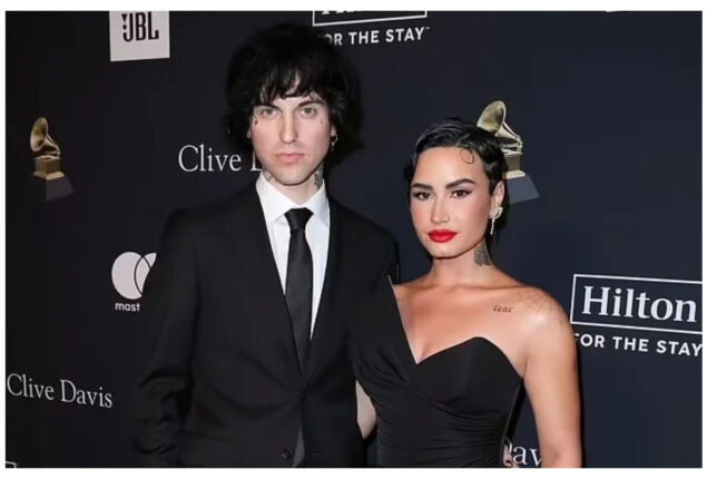 Jordan Lutes and Demi Lovato intense PDA on the red carpet
