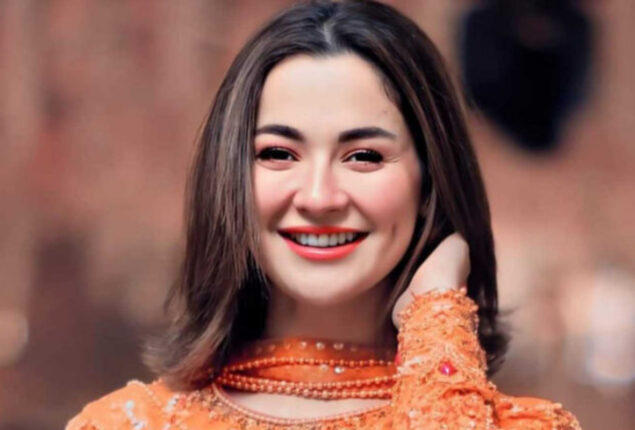 Watch: Hania Aamir entertains fans with latest viral video