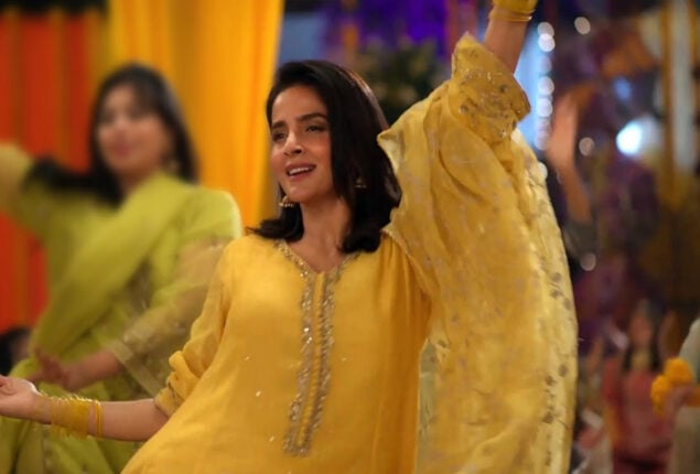 Throwback: Saba Qamar stuns fans with dance video