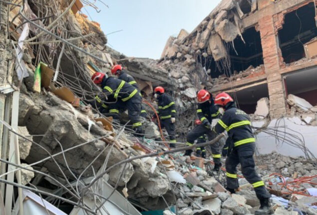 Turkey rescuers