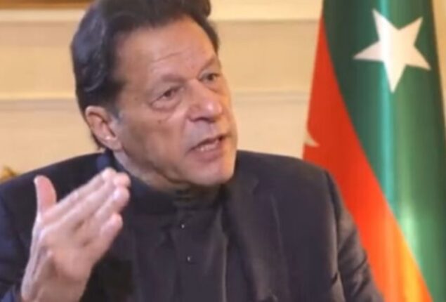 ‘Zardari can sue me’: Imran Khan defends his remarks