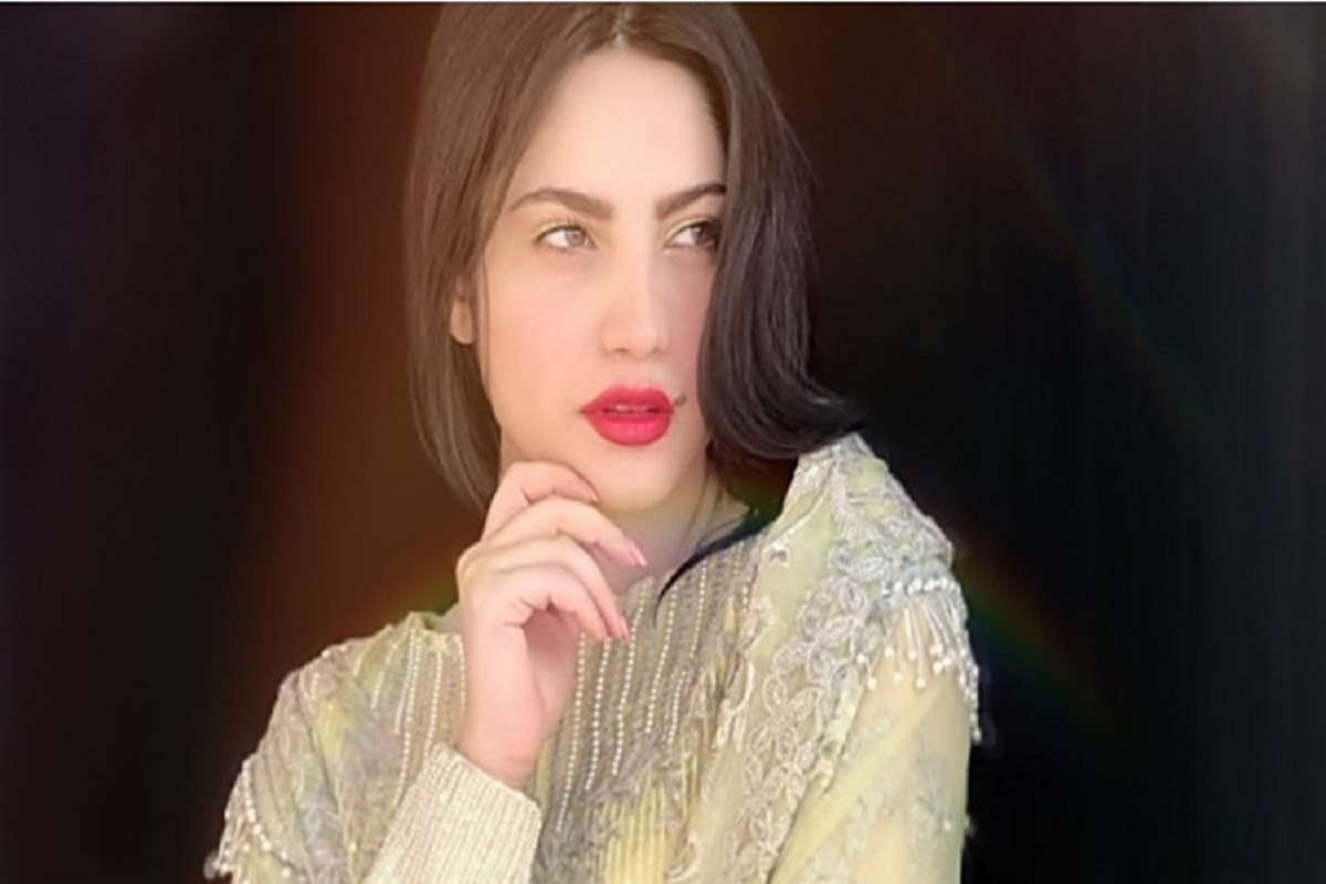 Neelum Muneer
