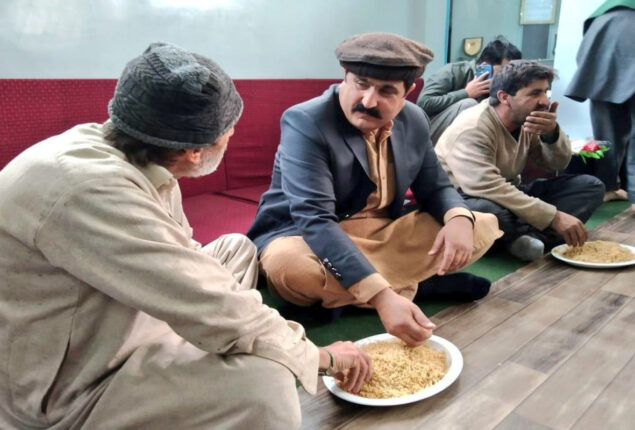 Sajid Hussain visits to Dastarkhwan e Imam Hassan (AS)