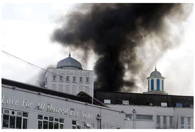 London mosque celebrates