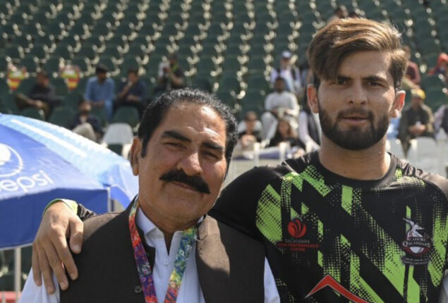 PSL 8: Shaheen Afridi makes his father proud with his 1st T20 fifty 