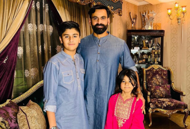 Mohammad Hafeez house gets robbed by robbers