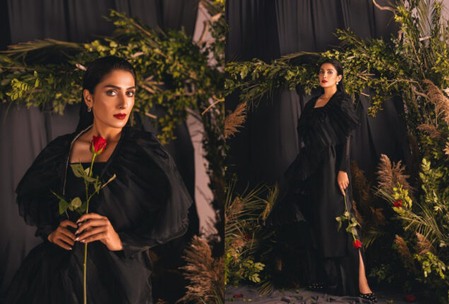 Ayeza Khan drops jaws with her black attire