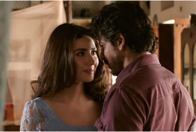 Mahira Khan shares heartfelt video with Shah Rukh Khan