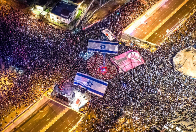 Half a million Israelis joins latest protest against Netanyahu
