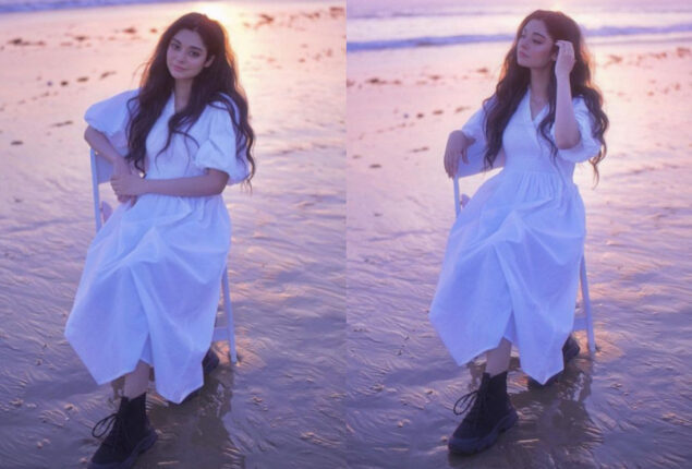 Noor Zafar Khan looks gorgeous in white at beach