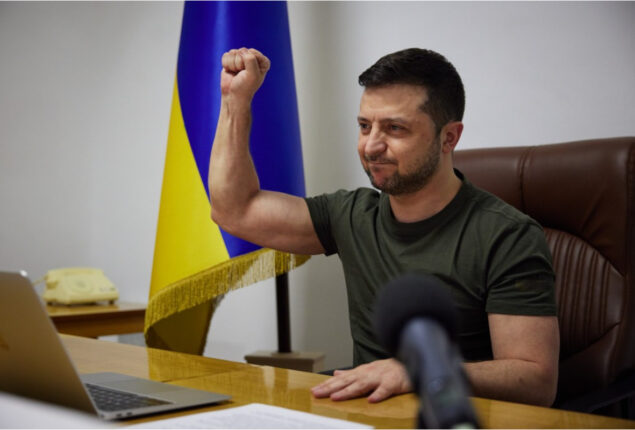 Volodymyr Zelenskyy honors unarmed soldier filmed being shot