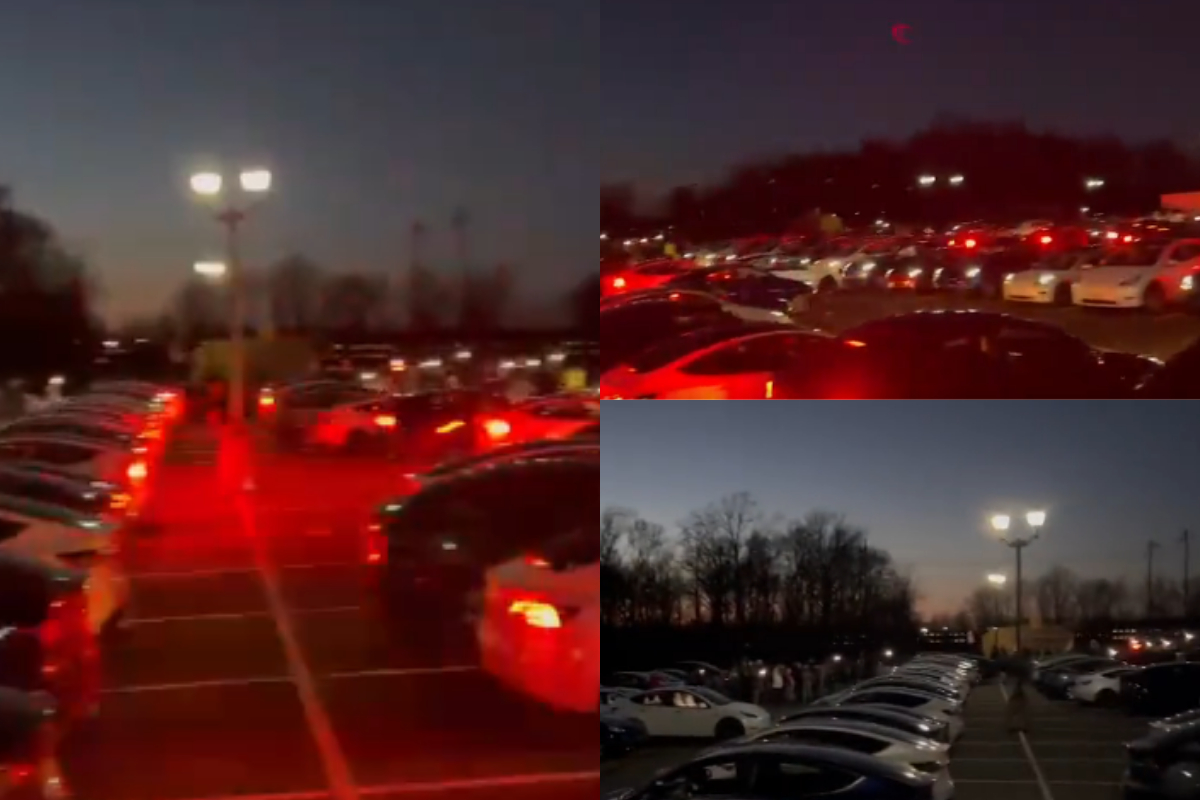 Tesla cars flashing