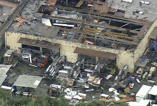 Rare tornado destroys small town close to Los Angeles