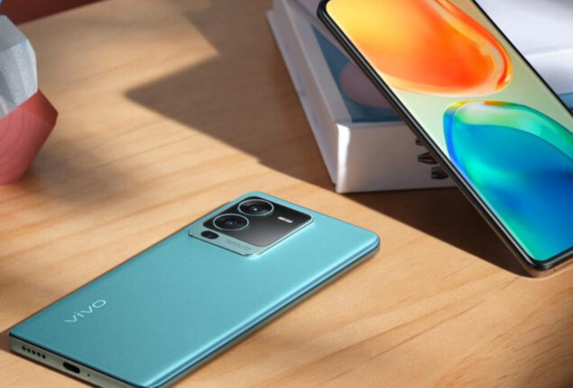 Vivo V25 price in Pakistan & specifications