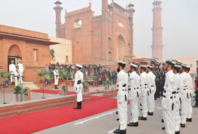 Pakistan day celebration at Allama Iqbal’s Mausoleum