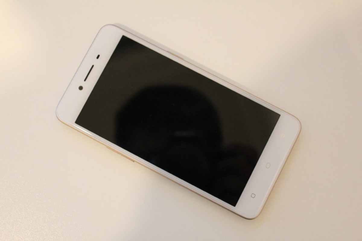 Oppo A37 price in Pakistan