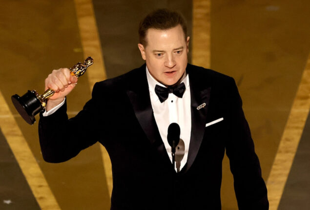 Branden Fraser wins best actor at Oscars, gives emotional speech