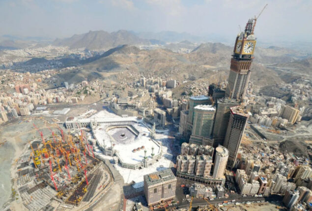 Saudi Arabia considering 3-day weekened