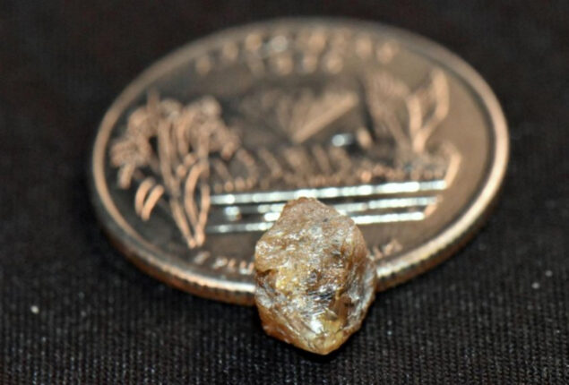 Man from Arkansas finds 3.29-carat gem near Crater of Diamonds