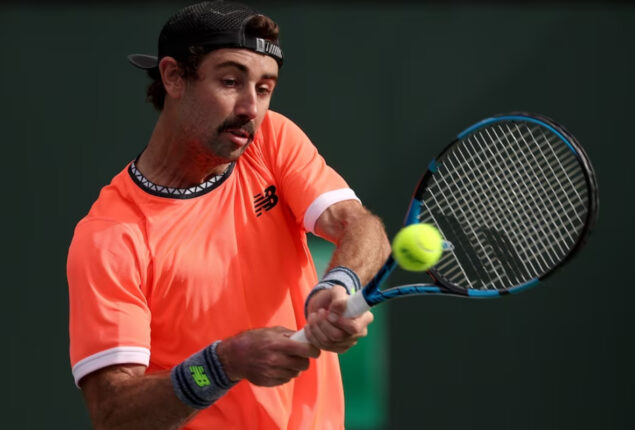 Jordan Thompson beats Tsitsipas to go to 3rd round of Indian Wells
