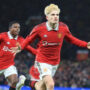 Manchester United beat West Ham and advance to FA Cup quarter-finals