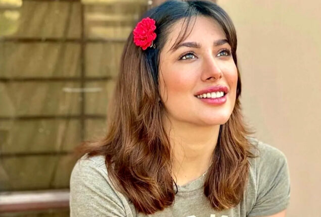 Mehwish Hayat looks stunning in latest pictures