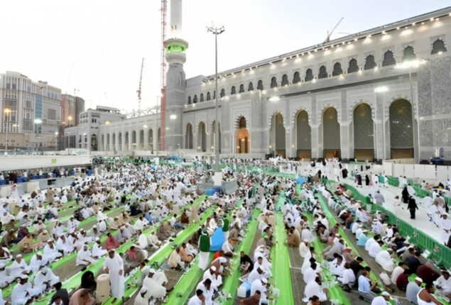 Saudi holy sites are prepared for 3 million pilgrims throughout Ramadan