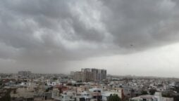 Weather alert: Rain lashes parts of Karachi