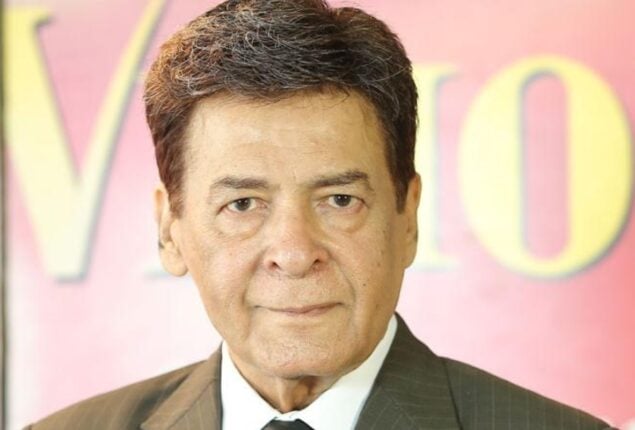 President, PM pay tribute to Qavi Khan