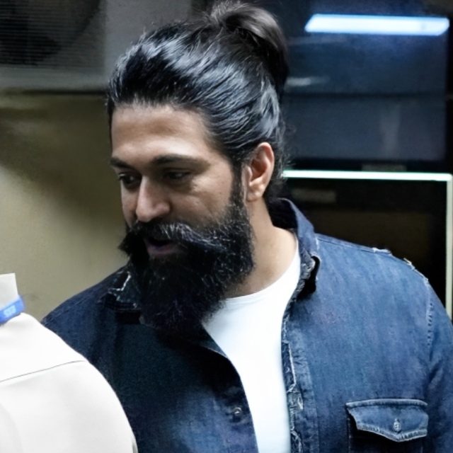 Yash urges the people of Karnataka not to disrespect Bollywood after the  super success of his film, 'KGF' and Rishab Shetty's 'Kantara' | Hindi  Movie News - Times of India