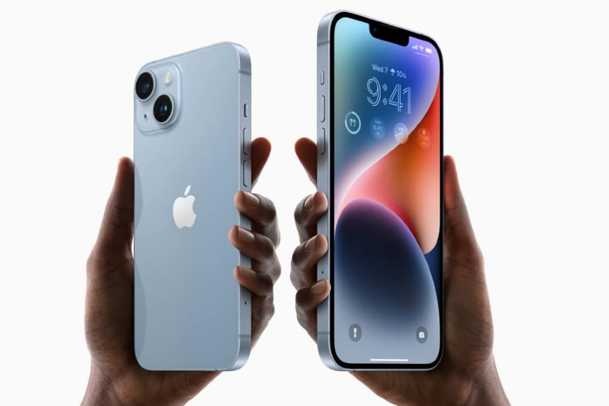 iPhone 15 stacked battery technology