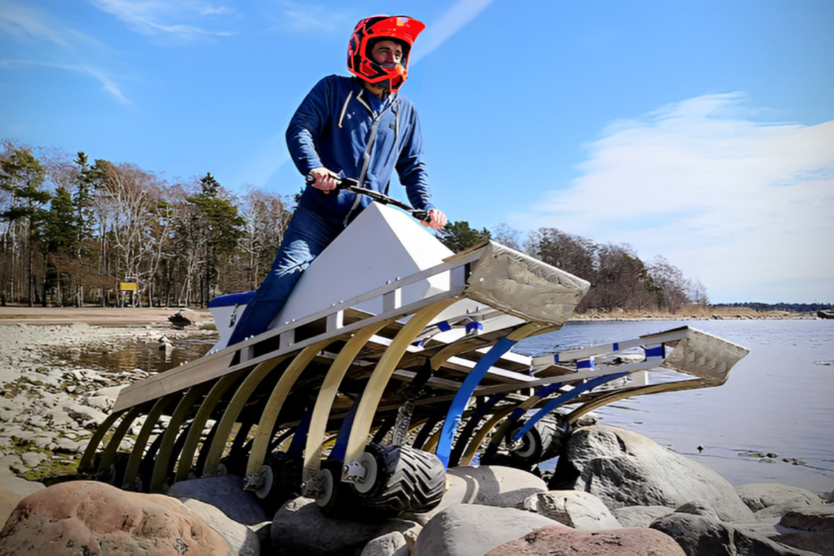 Unique 18-Wheel Vehicle