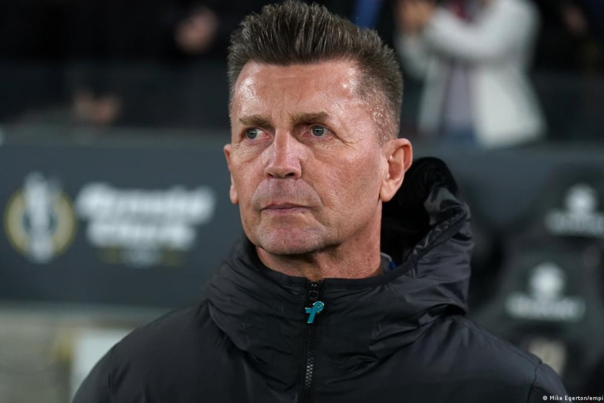 Colin Bell chooses US-born Casey Phair in Korean World Cup squad