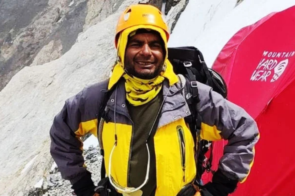 Pakistani climber Asif Bhatti reaches safely in base camp