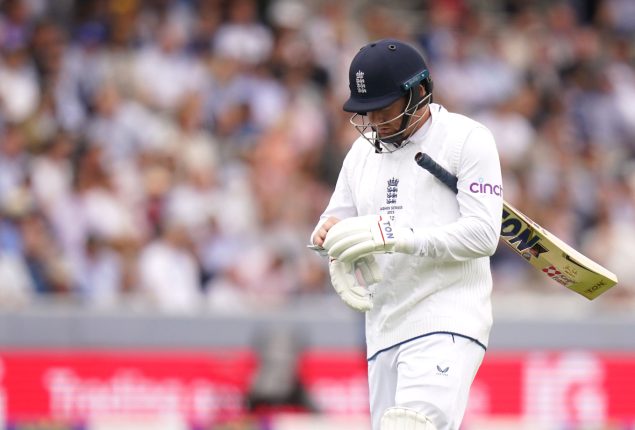 Ashes 2023: England lost early wickets as they still trail by 196 runs