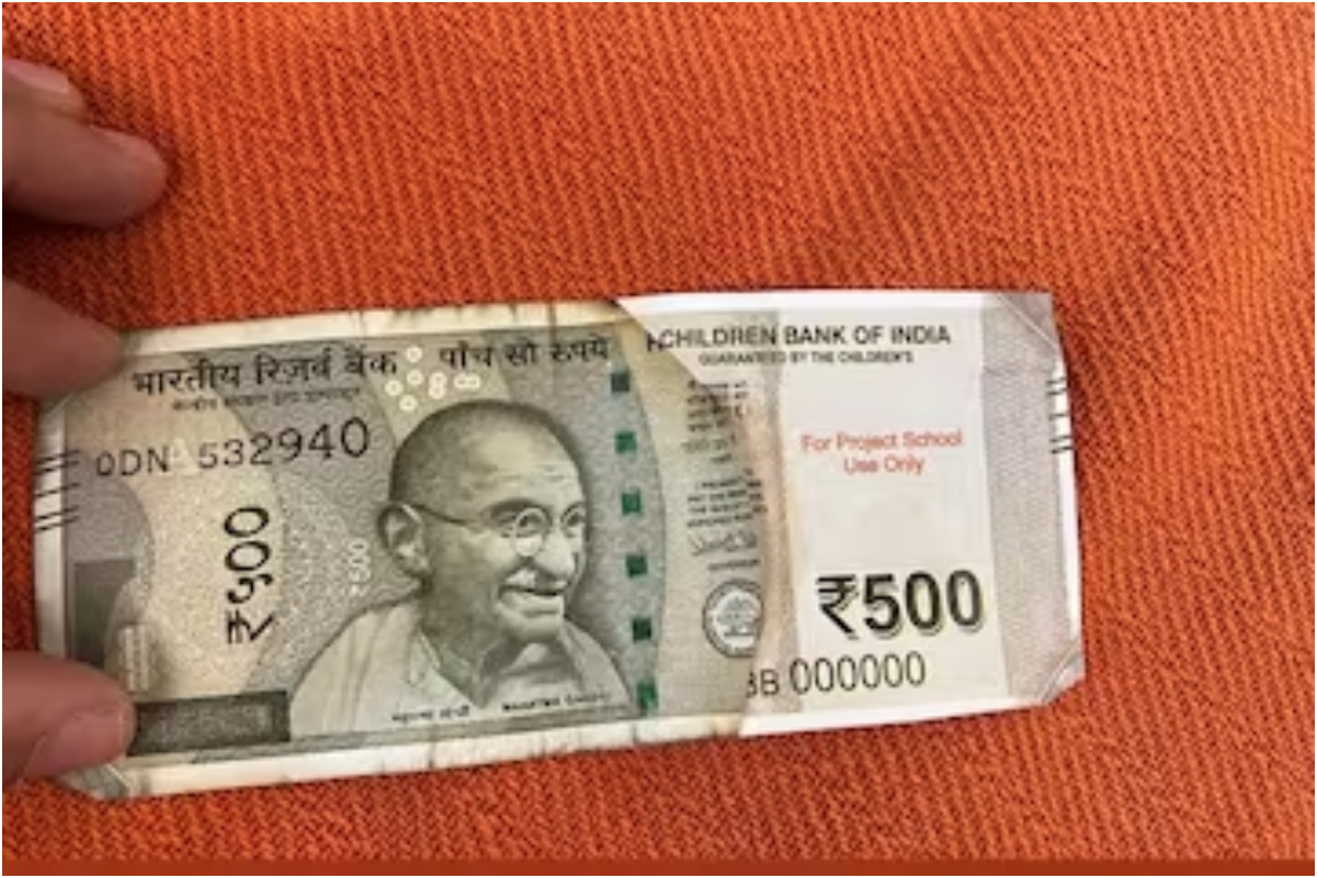 Doctor Stumbles Upon Fake 500 Note in Patient Transaction