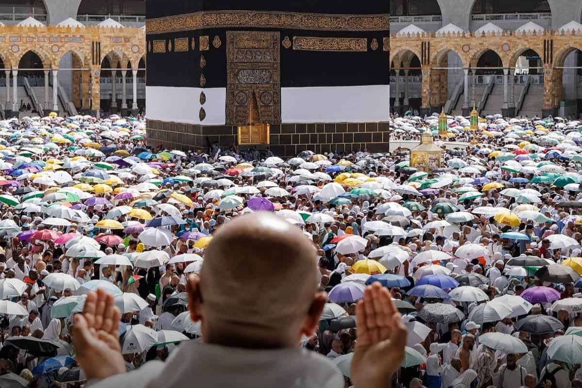 Saudi Arabia Announces Online Hajj Completion Certificate