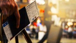Man amuses internet users by disclosing the refund he received