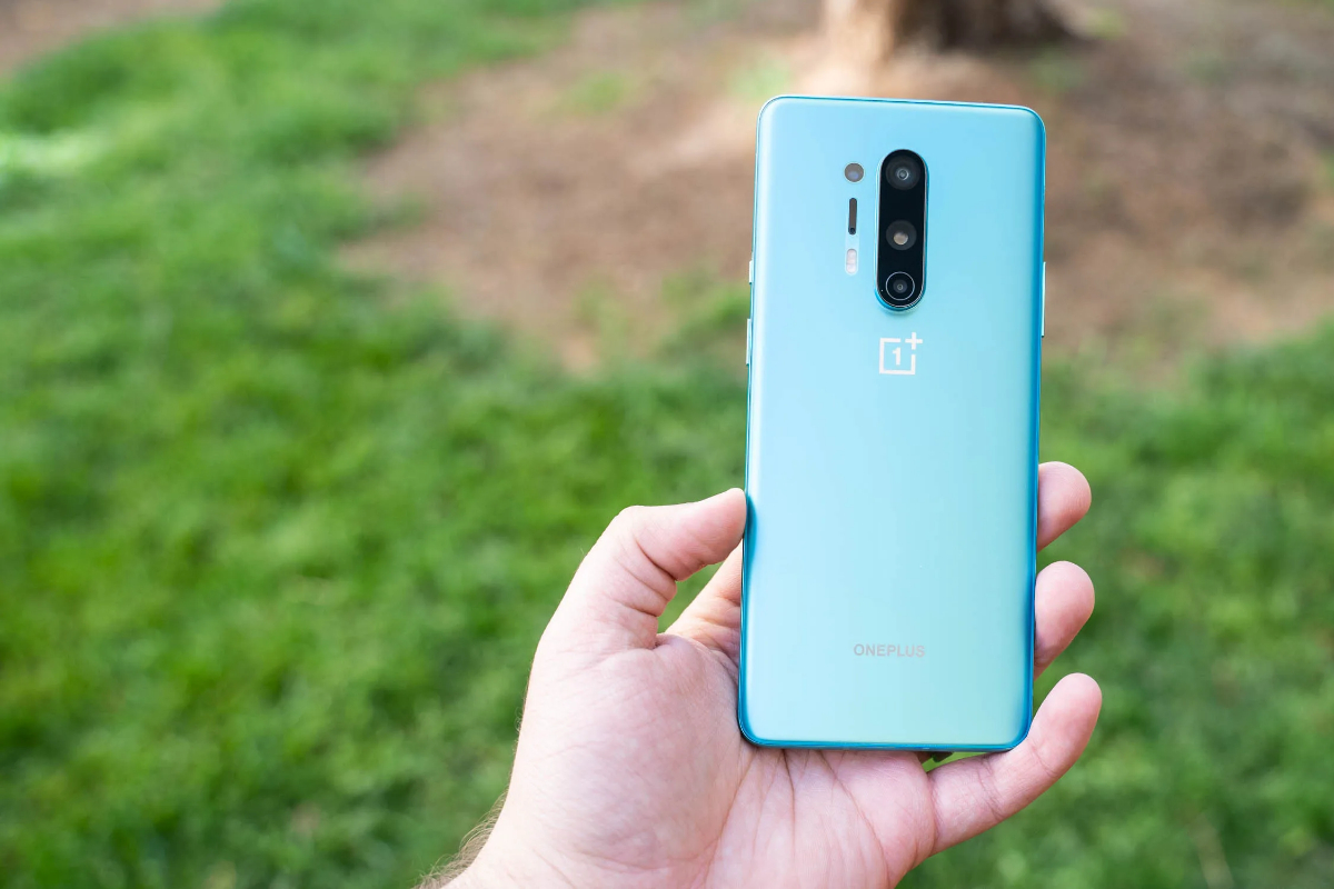 One Plus 8 Price in Pakistan