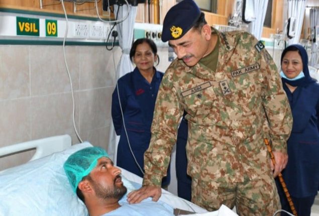 COAS General Asim Munir visits Quetta Garrison
