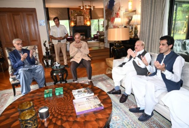 PM condoles with Jahangir Tareen over death of his brother