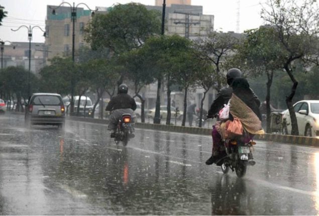 Karachi Weather Update: Light rain brings a pleasant change to Karachi