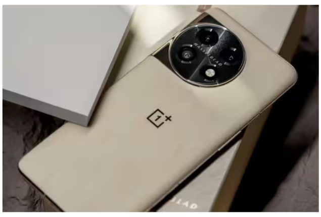 OnePlus 12 to feature a huge battery, revealed in specs leak