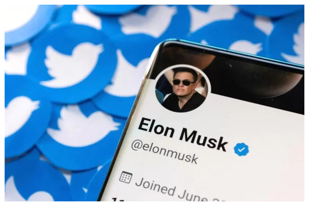 Musk says Twitter's advertising revenue dropped by 50%