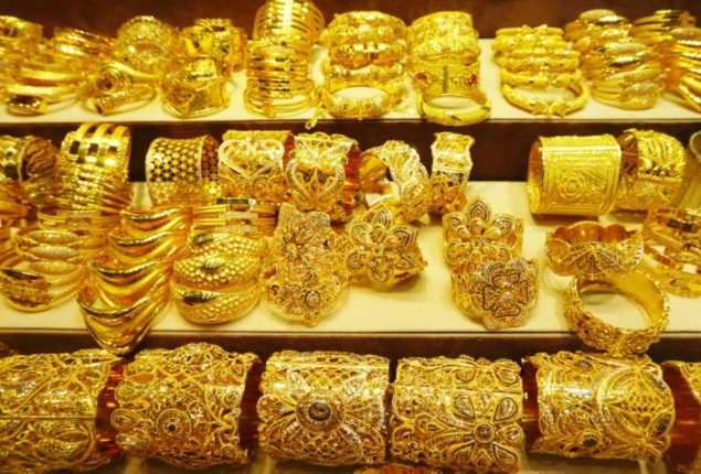 Gold Prices Surge in Pakistan as Currency Faces Continuous Dollar Pressure