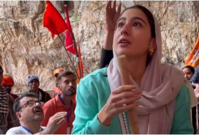 Sara Ali Khan Trends on Twitter Following Her Reverential Visit to Baba Barfani Mandir