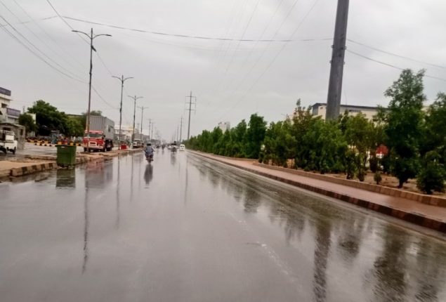 Karachi Rain Update: Several areas receive intermittent rainfall