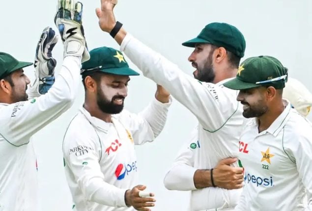 SL vs PAK: Fans and cricketers laud Shan Masood for his exceptional fielding