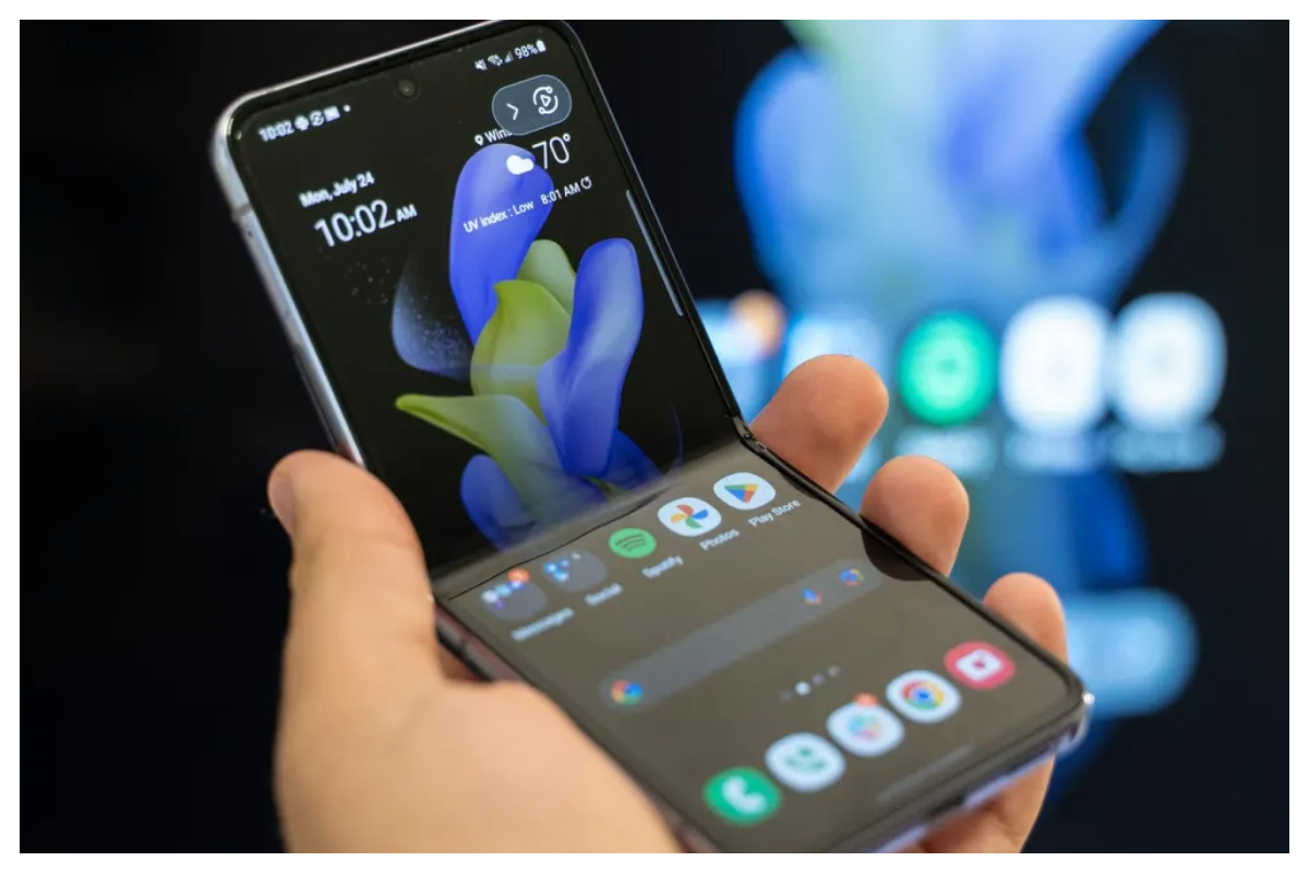 Samsung screen mirroring now supports Chromecast & Android TVs